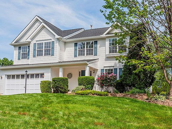 2nd image of 15661 Piedmont Pl