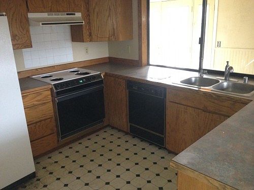 4th image of 1818 163rd St E