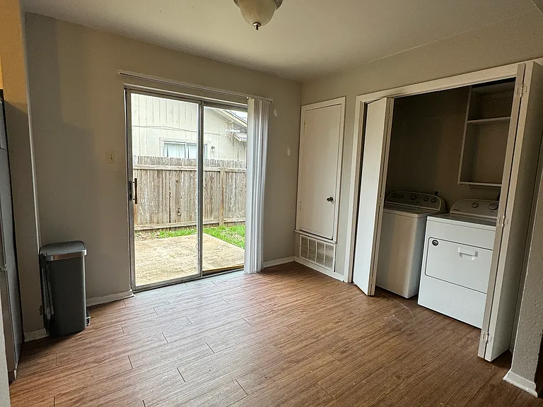 2118 Gaston Place Dr — Photo 7