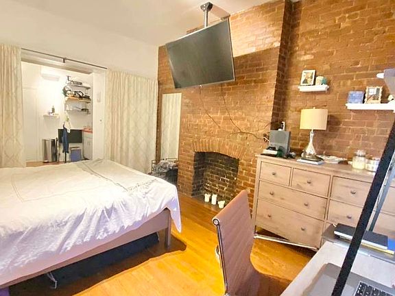 4th image of 344 E 76th St #11