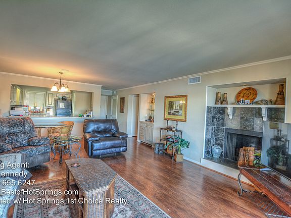 5th image of 200 Hamilton Oaks Dr