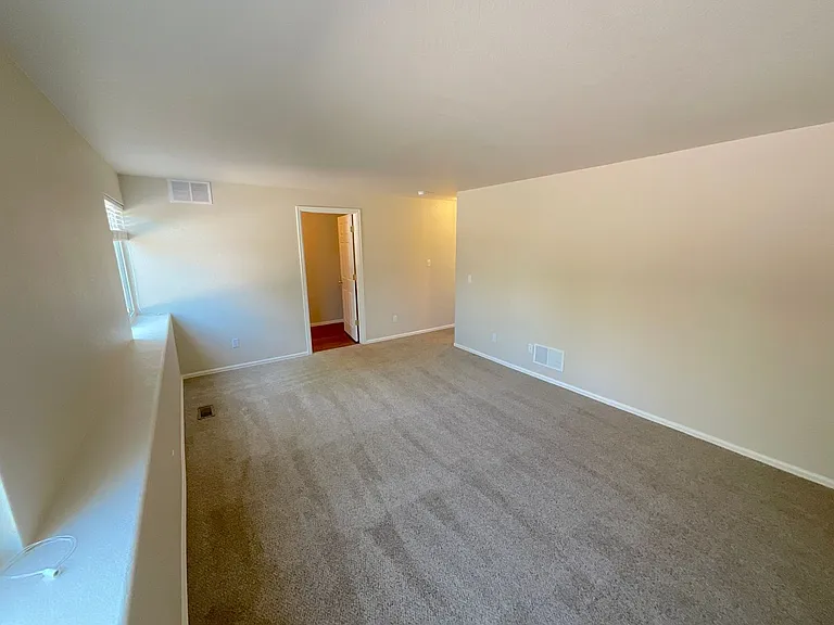 6112 Chivalry Dr — Photo 36