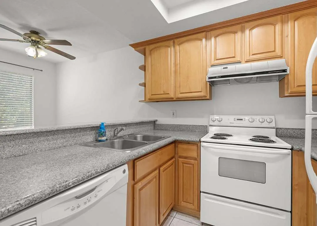 1 bed, 648 sqft, $2,650 — Photo 4