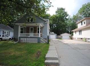 206 E Collins St, Midland, MI 48640