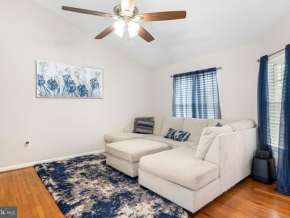 4th image of 11703 McGinty Dr