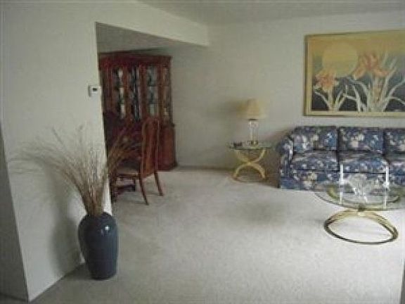3rd image of 16233 Heather Ln #D1