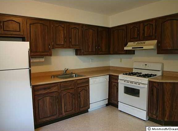 5th image of 2901 Ashford Ct