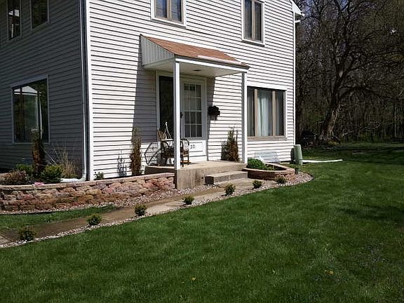 2nd image of 271 Dogwood St