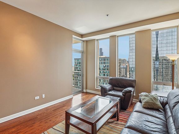 4th image of 1400 S Michigan Ave APT 2507