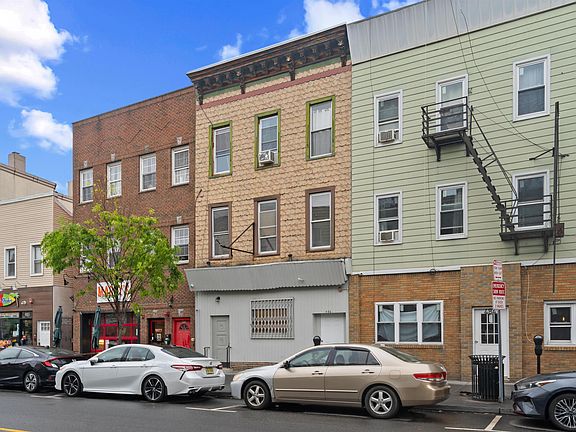 2nd image of 486 Central Ave