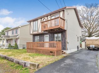 6 Thorne Pl, Hazlet Township, NJ 07734