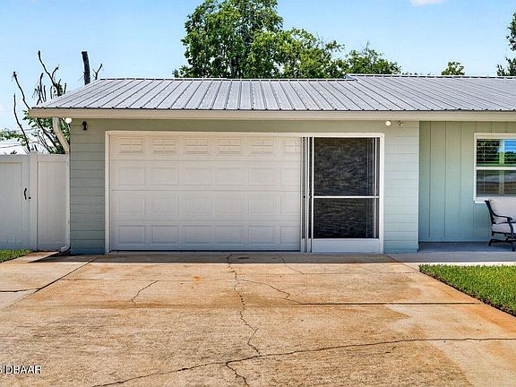3rd image of 2334 Citrus Ave