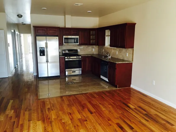 260 Boyd Avenue image 1 of 21