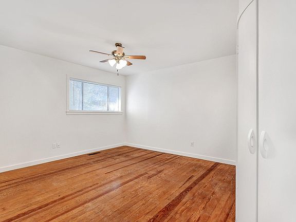 5th image of 317 N Grand Ave