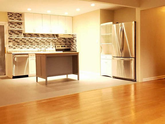 3rd image of 813 1st St