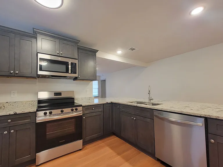 5256 Eubanks Dr — Photo 15