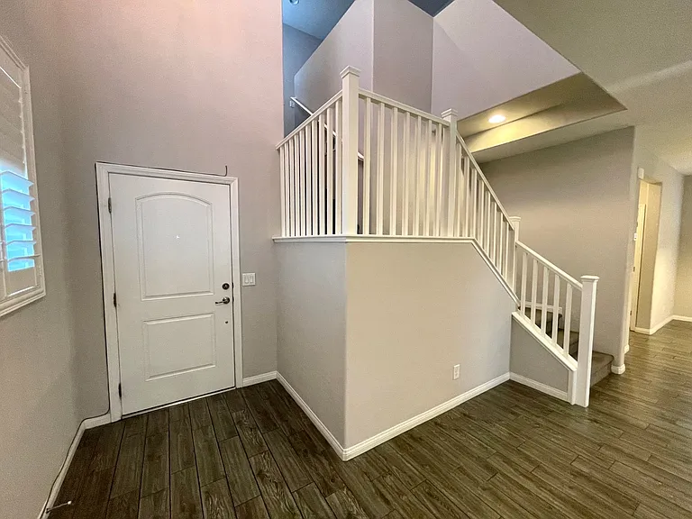9702 Canyon Landing Ave — Photo 5
