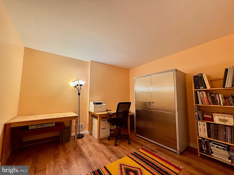 7911 Yancey Dr — Photo 30