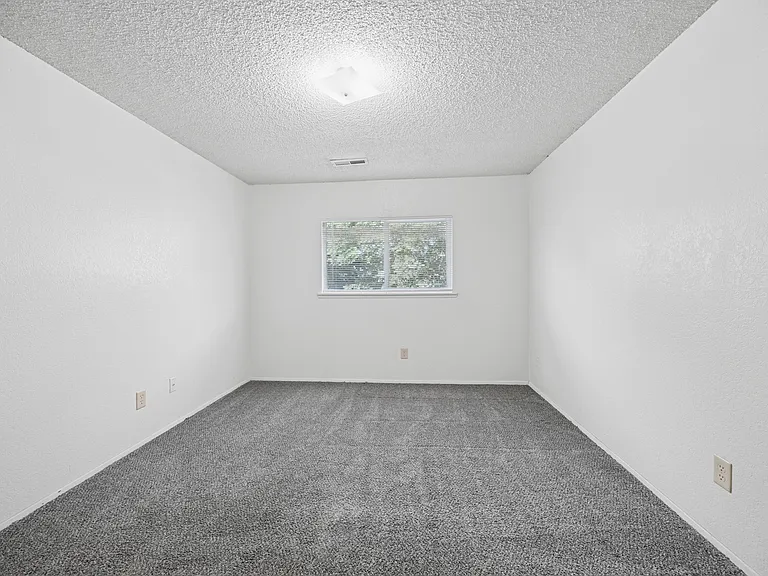 Phoenix Manor / Seville — Photo 17