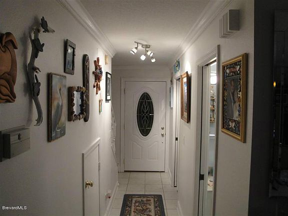 4th image of 105 28th St #105