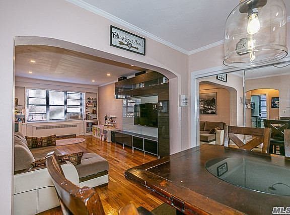 4th image of 1 Town House Pl APT 3M
