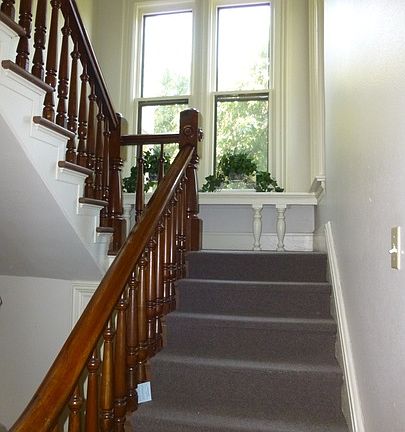 2nd image of 744 SE Rose St