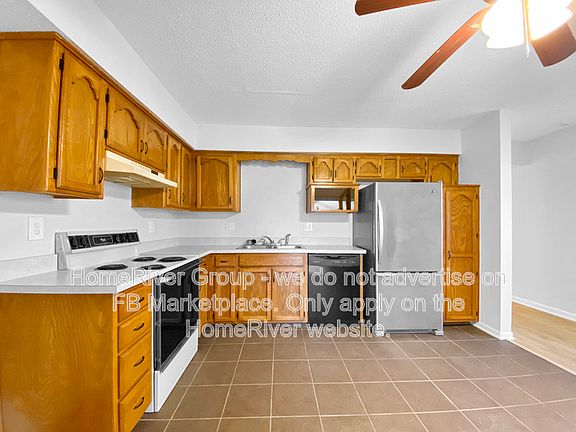 5th image of 509 NE Brookwood Cir APT A