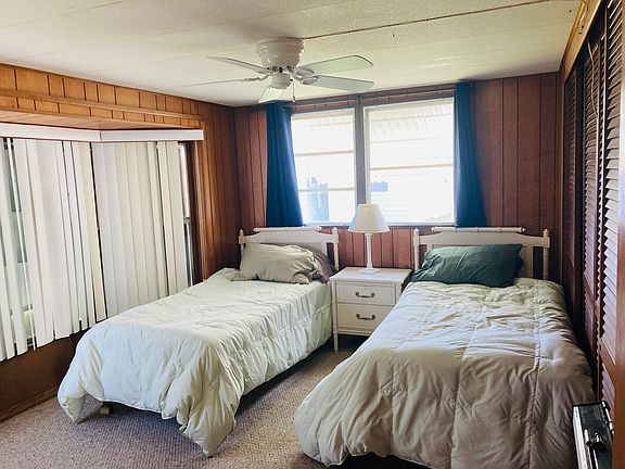 5th image of 190 Arbor Ln