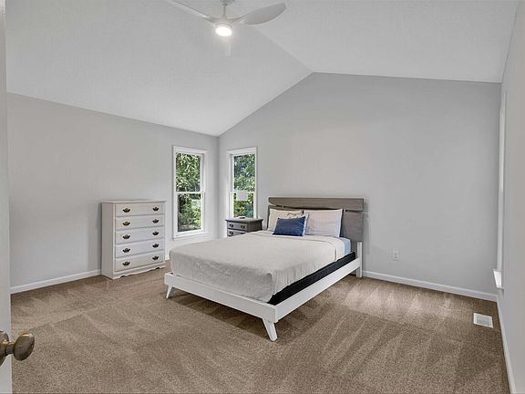 5th image of 1029 Pagan Rd