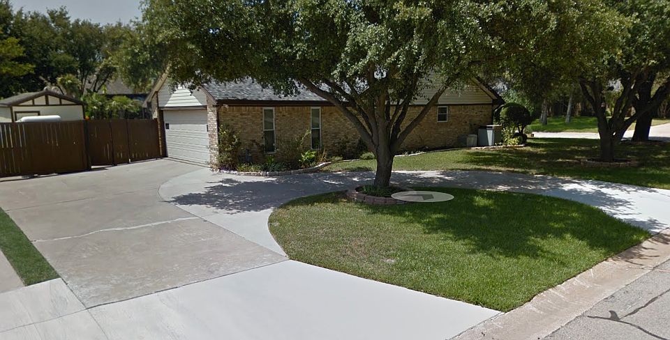 2nd image of 226 Merriman Dr