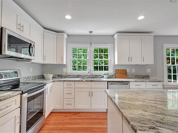 5th image of 11921 Murray Hill Dr
