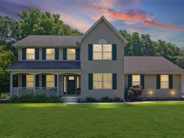 31 Stonebriar, Mattoon, IL 61938