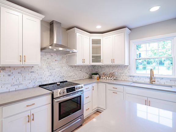 5th image of 1805 Bunker Hill Ct