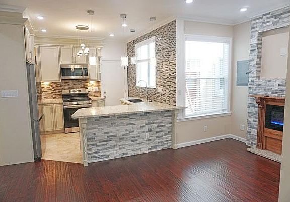 2nd image of 725 6th Ave #2