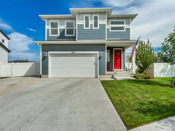 5044 N Folkstone Dr, Eagle Mountain, UT 84005