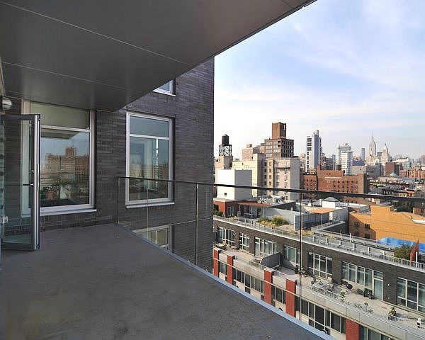 1st image of 21 E 1st St APT 1005