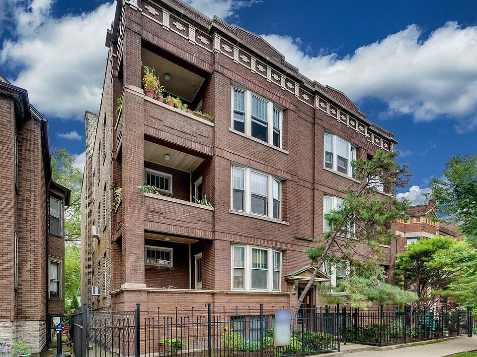 1st image of 2431 N Sawyer Ave APT 3