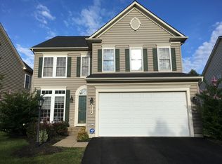 8404 Churchside Dr, Gainesville, VA 20155