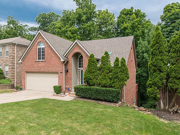 2nd image of 8405 Biggin Hill Ln