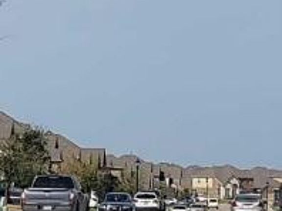 Exterior Neighborhood (street photo)