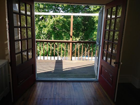 2nd image of 331 Harrison Ave Floor 2