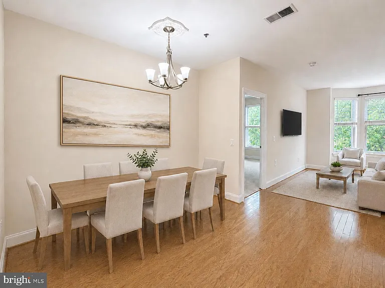 38 Maryland Ave #335 — Photo 4