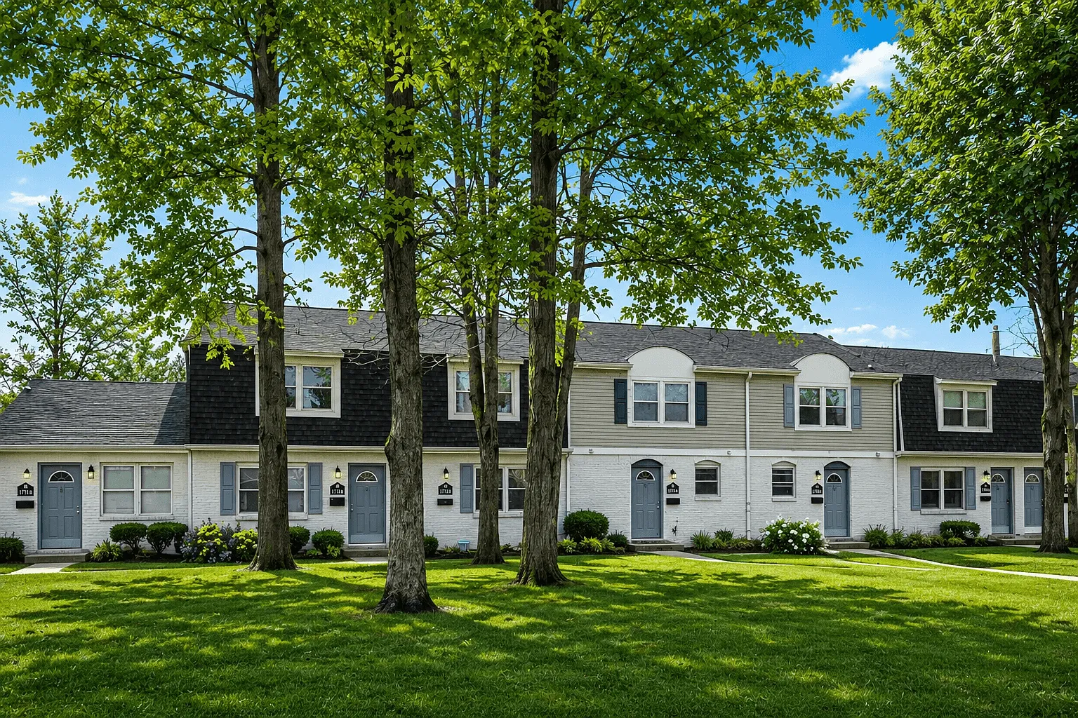 Estates at Crystal Bay — Photo 2