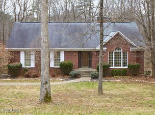 349 Loretta Dr, Shepherdsville, KY 40165