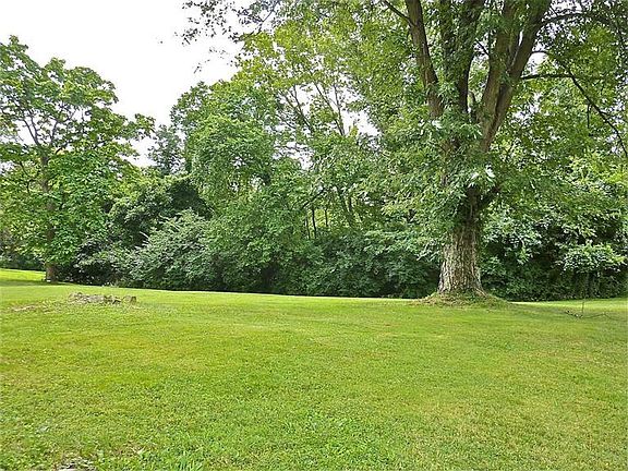 3rd image of 653 Mafred Dr