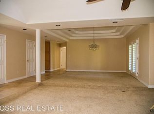 9201 Flinders St, Bakersfield, CA 93307