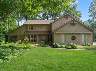 32573 Schooner Ct, Avon Lake, OH 44012