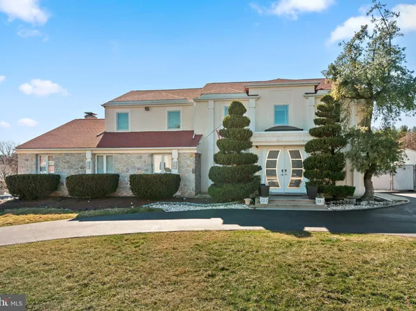 6145 Brockton Rd, Hatboro, PA 19040