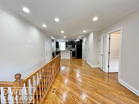5th image of 4014 N Central Park Ave #4020-1E