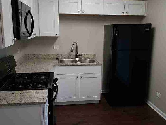 5th image of 422 E Tulip Dr